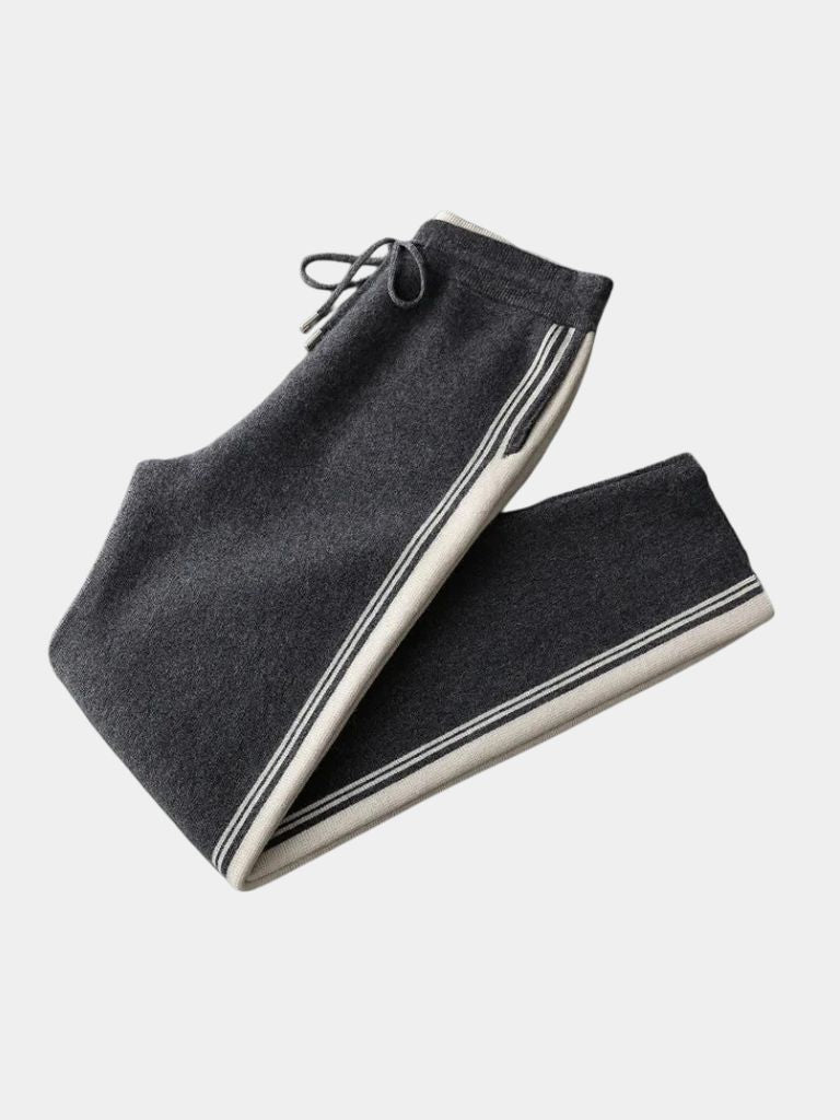 Regent Cashmere Comfort Set — North Row | Flat Lay