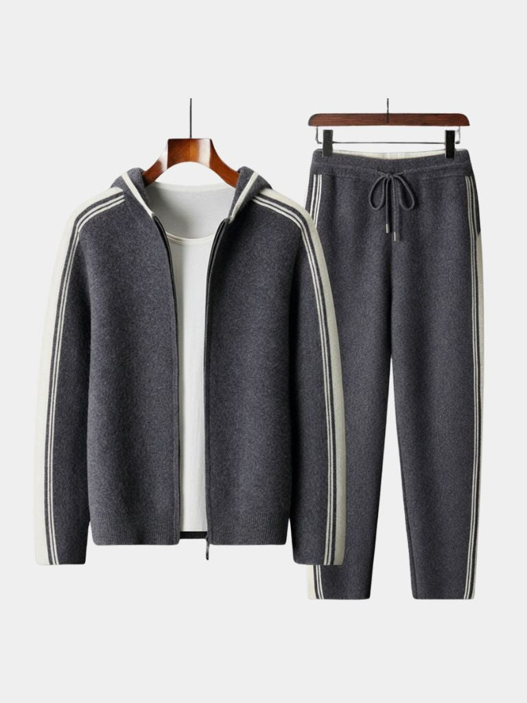 Regent Cashmere Comfort Set — North Row | Collar Detail