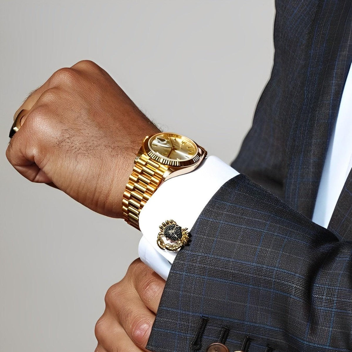 Apex Watch — North Row | Detail View