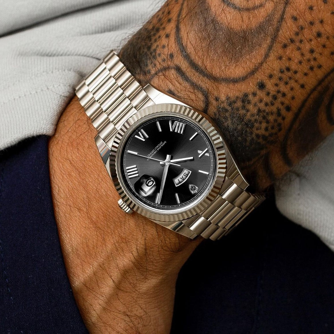 Apex Watch — North Row | Close-Up