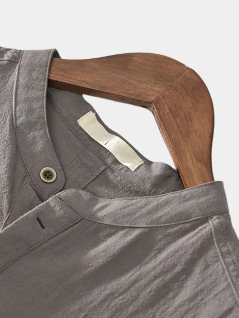 Essential Short Sleeve Linen Shirt — North Row | Close-Up