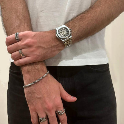 Oasis Watch - North Row